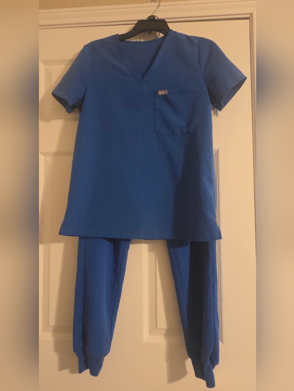 Figs Womens  2pc Scrub Set in Royal Blue,XS,EUC,